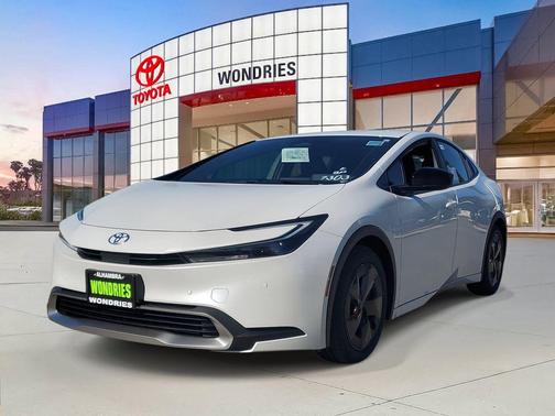 2026 Toyota Prius Plug-In Hybrid SE