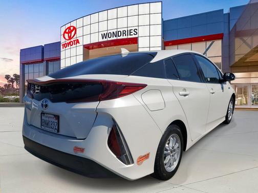 2020 Toyota Prius Prime LE