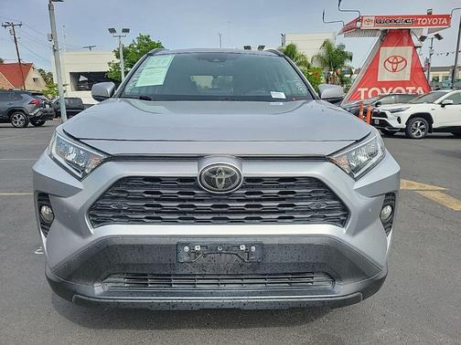 Silver Sky Metallic 2021 Toyota RAV4 XLE Premium
