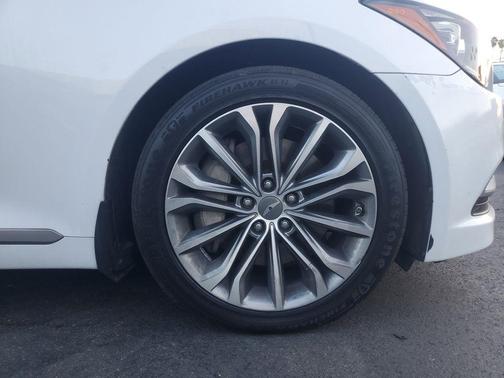 2015 Hyundai Genesis 3.8