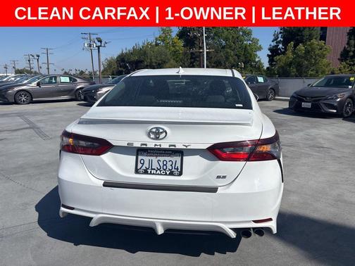 Ice Cap 2024 Toyota Camry SE