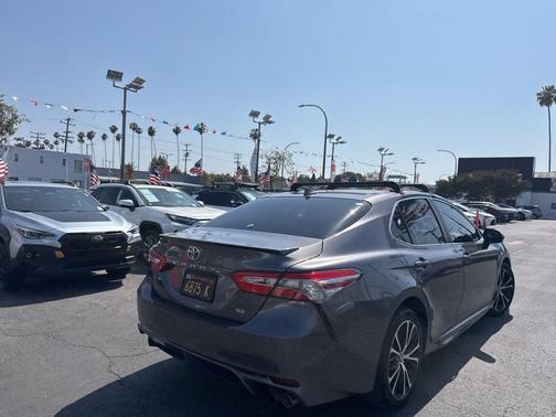 Predawn Gray Mica 2019 Toyota Camry SE