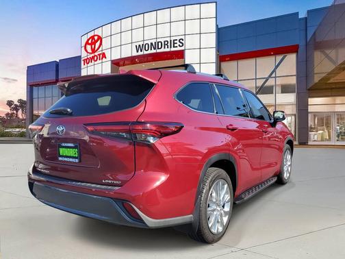 2022 Toyota Highlander Limited