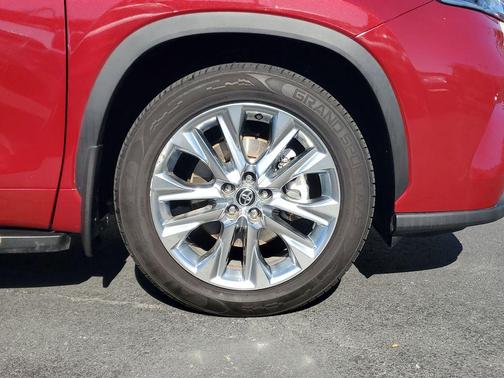 2022 Toyota Highlander Limited