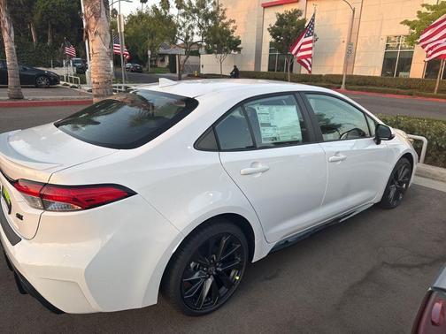 2025 Toyota Corolla SE