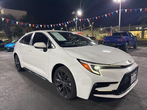 2024 Toyota Corolla Hybrid SE