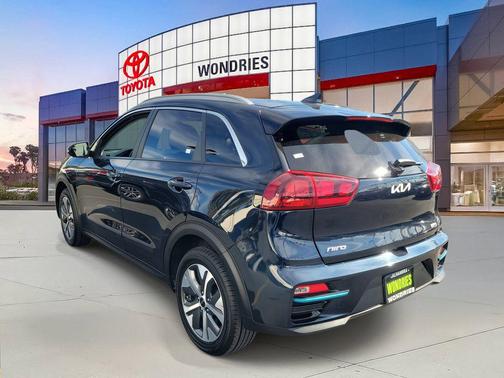 2022 Kia Niro EV EX