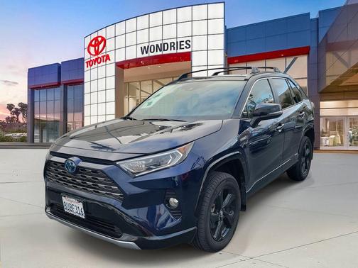 2021 Toyota RAV4 Hybrid SE
