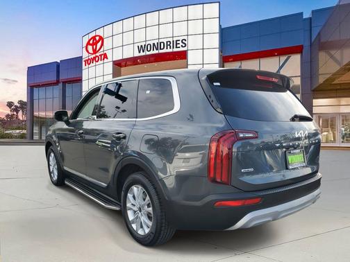 2022 Kia Telluride LX
