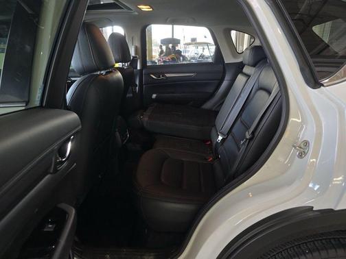 Snowflake White Pearl Mica 2022 Mazda CX-5 2.5 S Preferred Package