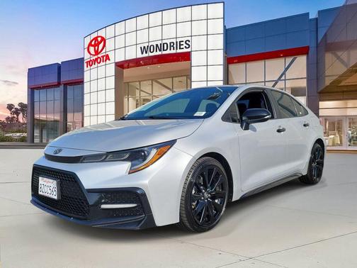 Classic Silver Metallic 2022 Toyota Corolla SE