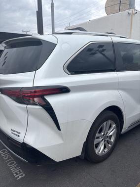2024 Toyota Sienna Limited