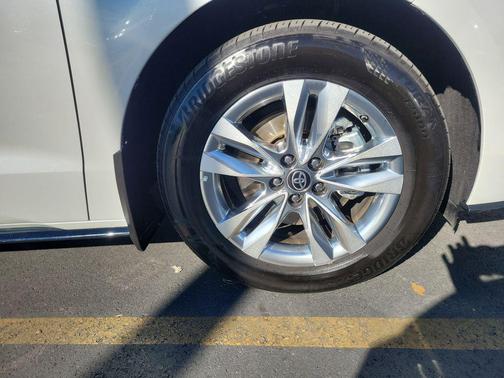 2024 Toyota Sienna Limited