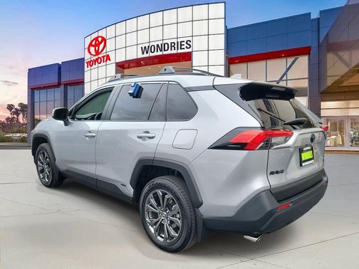 2024 Toyota RAV4 Hybrid XLE Premium