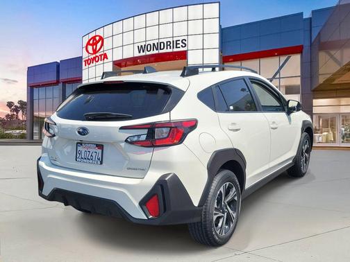 Crystal White Pearl 2024 Subaru Crosstrek Premium