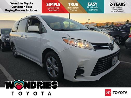 2019 Toyota Sienna LE
