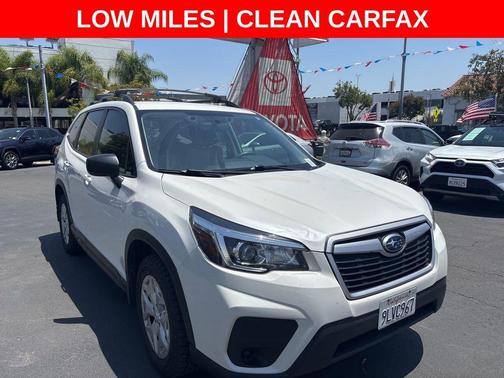 Crystal White Pearl 2020 Subaru Forester Base