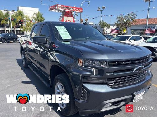 Shadow Gray Metallic 2021 Chevrolet Silverado 1500 RST