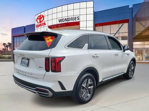 2022 Kia Sorento Hybrid S