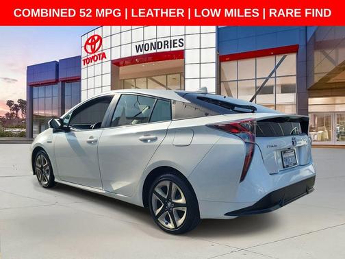 Blizzard Pearl 2016 Toyota Prius Four Touring