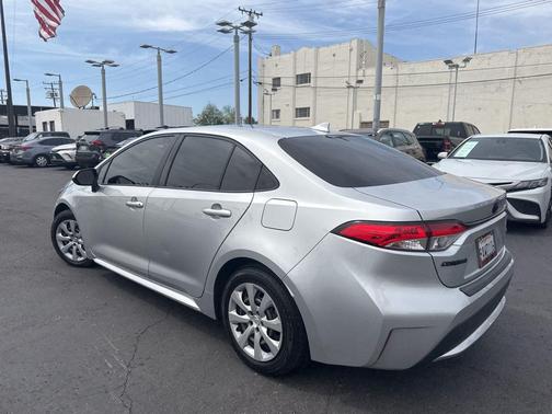 Classic Silver Metallic 2022 Toyota Corolla LE