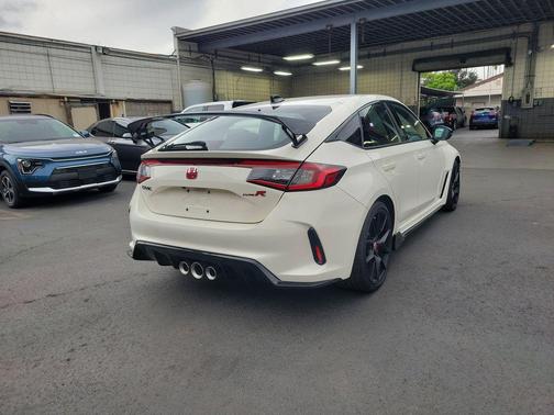 2025 Honda Civic Type R 