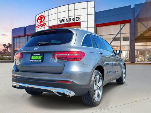 2018 Mercedes-Benz GLC 300 Base