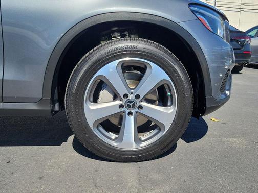 2018 Mercedes-Benz GLC 300 Base