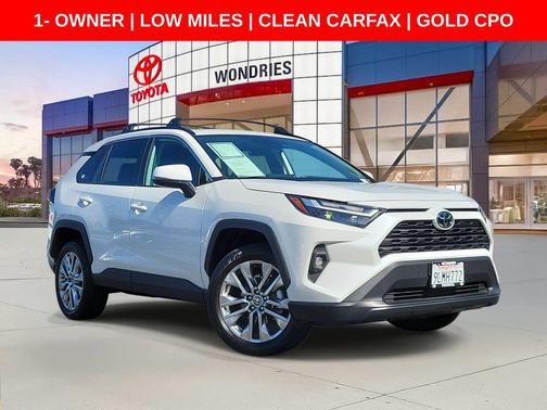 Pearl 2024 Toyota RAV4 XLE Premium