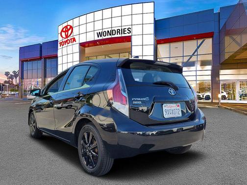 2016 Toyota Prius c Four