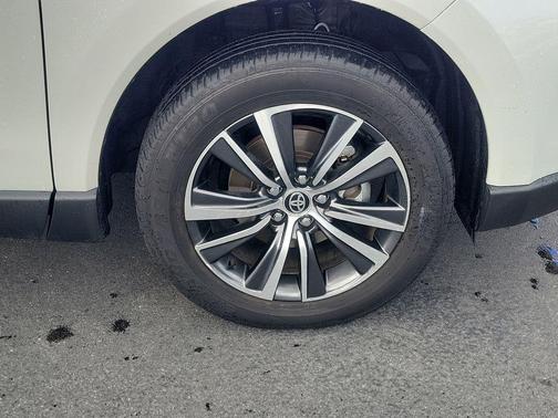 2021 Toyota Venza LE