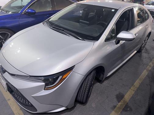 2022 Toyota Corolla Hybrid LE