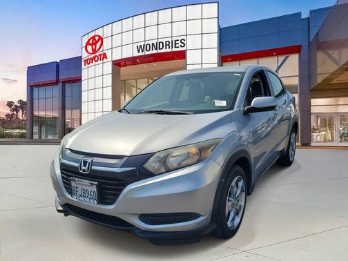 Lunar Silver Metallic 2018 Honda HR-V LX