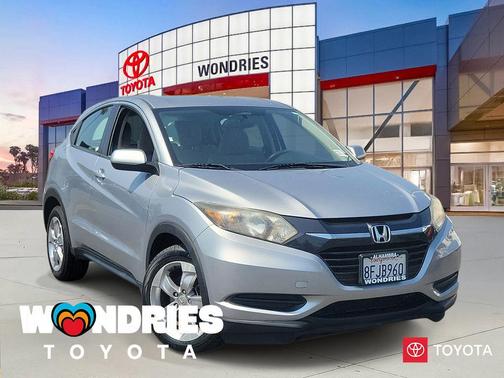 Lunar Silver Metallic 2018 Honda HR-V LX