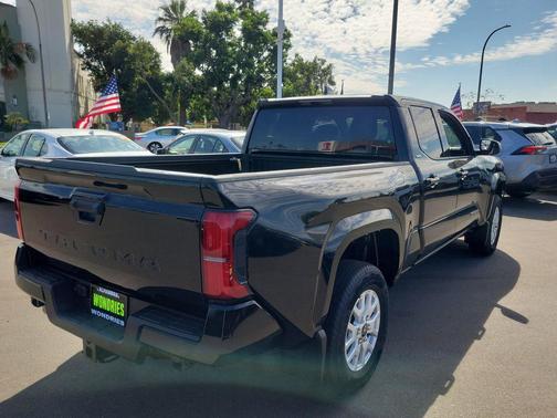 2025 Toyota Tacoma SR5