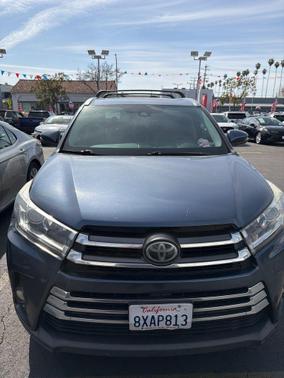 2017 Toyota Highlander Limited