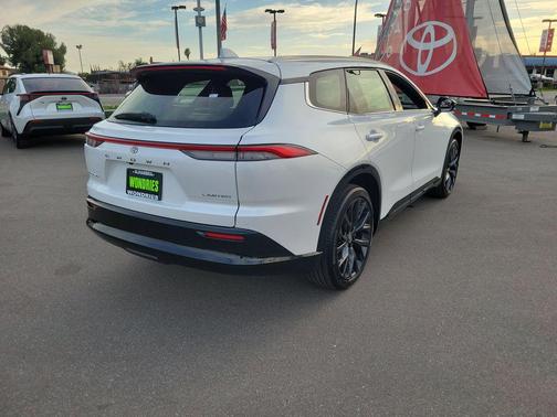 2026 Toyota Crown Signia Limited