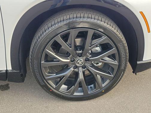 2026 Toyota Crown Signia Limited