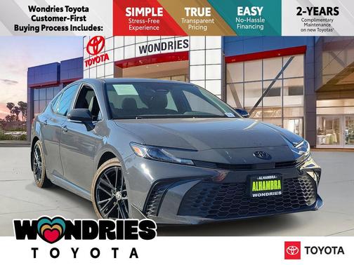 2025 Toyota Camry SE