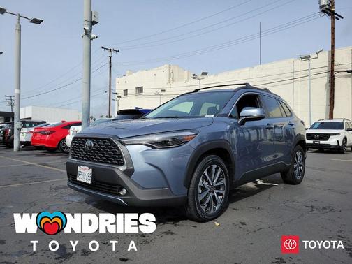 2024 Toyota Corolla Cross XLE