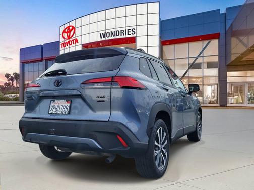 2024 Toyota Corolla Cross XLE