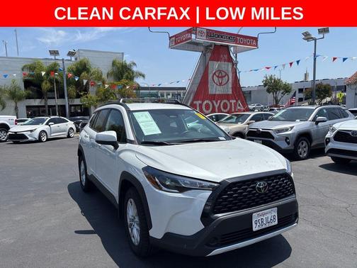 Wind Chill Pearl 2023 Toyota Corolla Cross LE