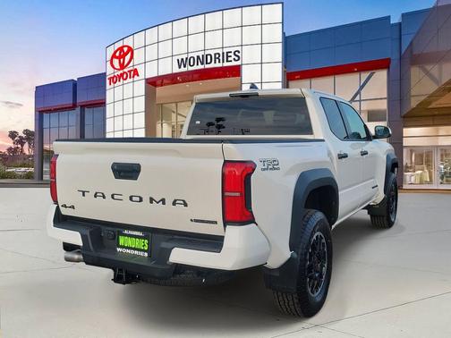 2026 Toyota Tacoma Hybrid TRD Off Road