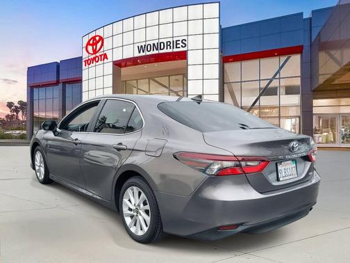 2024 Toyota Camry LE