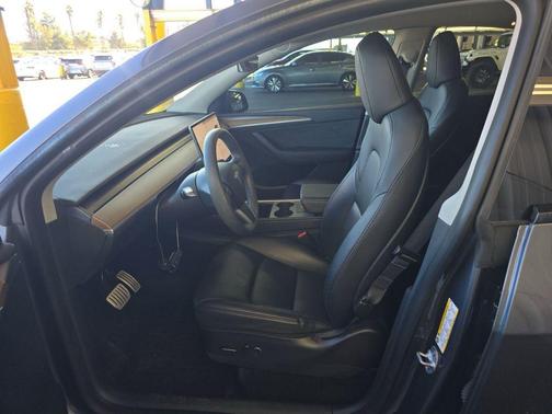 2023 Tesla Model Y Performance Dual Motor All-Wheel Drive