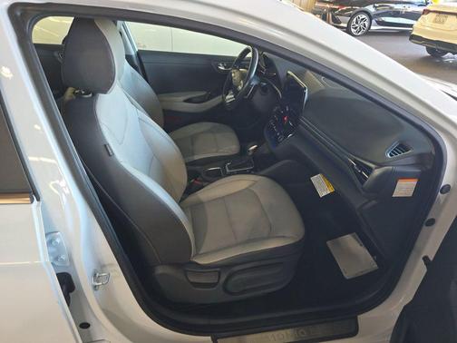 2022 Hyundai IONIQ Hybrid Limited