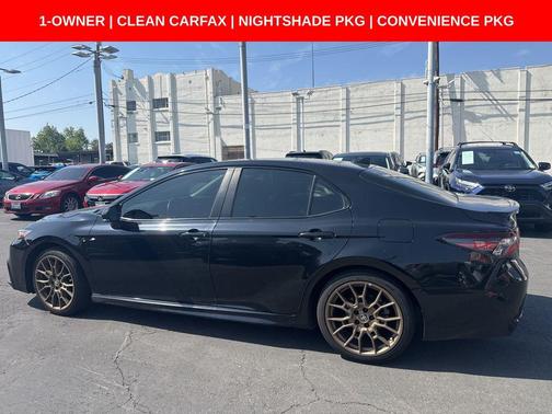 Midnight Black Metallic 2024 Toyota Camry SE