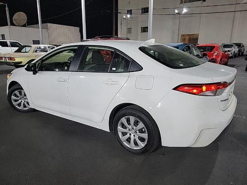 2025 Toyota Corolla Hybrid LE