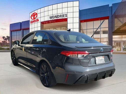 2024 Toyota Corolla Hybrid SE