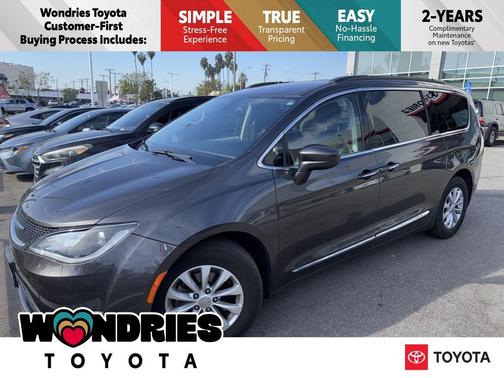 2017 Chrysler Pacifica Touring-L